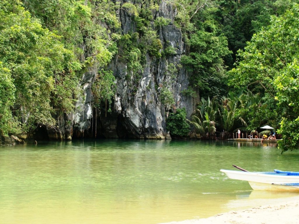 Sitios Patrimonio de la Humanidad en Filipinas rio subterráneo palawan
